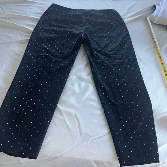 Liz Claiborne Career ‘Emma’ ankle  pants EUC size 8 - Picture 7 of 8